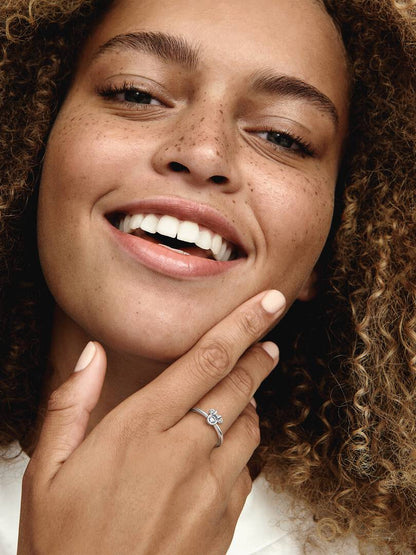 Anillo Cabeza Brillante Minnie Mouse de Disney